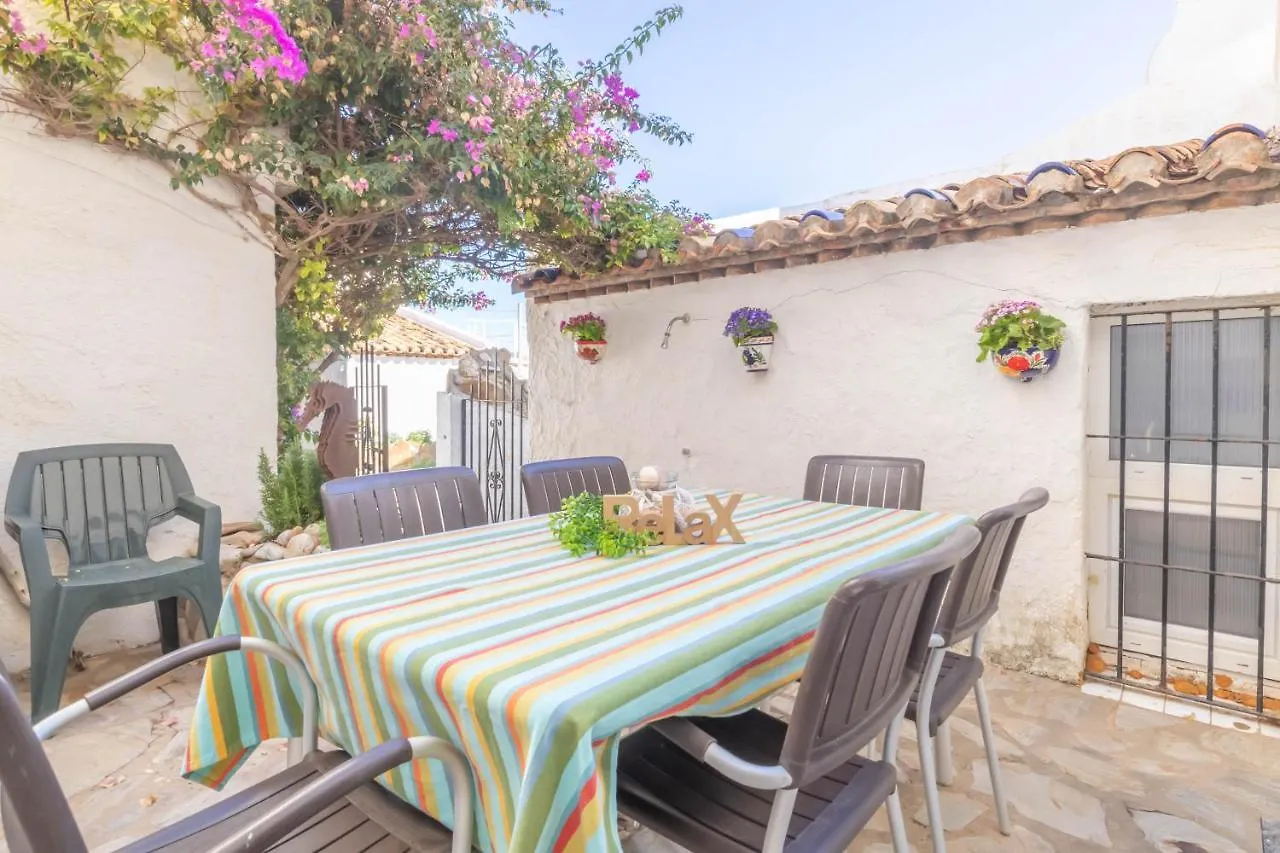 Bahia Dorada Beach Casita & Villa Vacation Homes - Happy Rentals Estepona 0*,  Spain