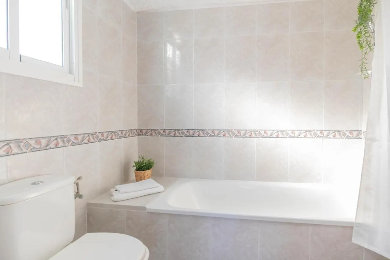 Bahia Dorada Beach Casita & Villa Vacation Homes - Happy Rentals Estepona