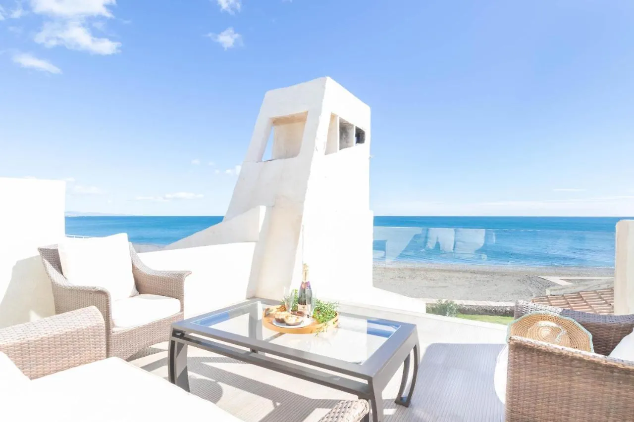 Bahia Dorada Beach Casita & Villa Vacation Homes - Happy Rentals Estepona