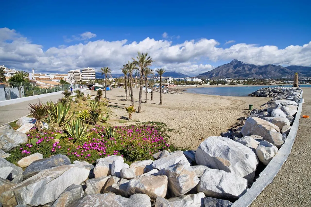 Bahia Dorada Beach Casita & Villa Vacation Homes - Happy Rentals Estepona Spain