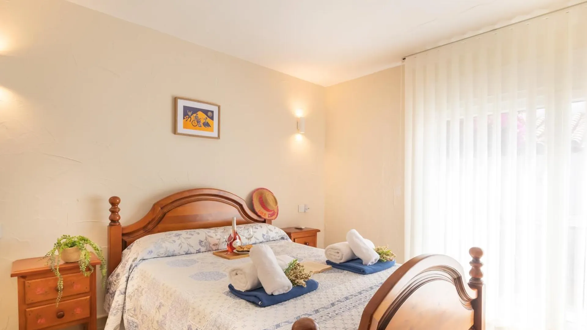 Bahia Dorada Beach Casita & Villa Vacation Homes - Happy Rentals Estepona Spain