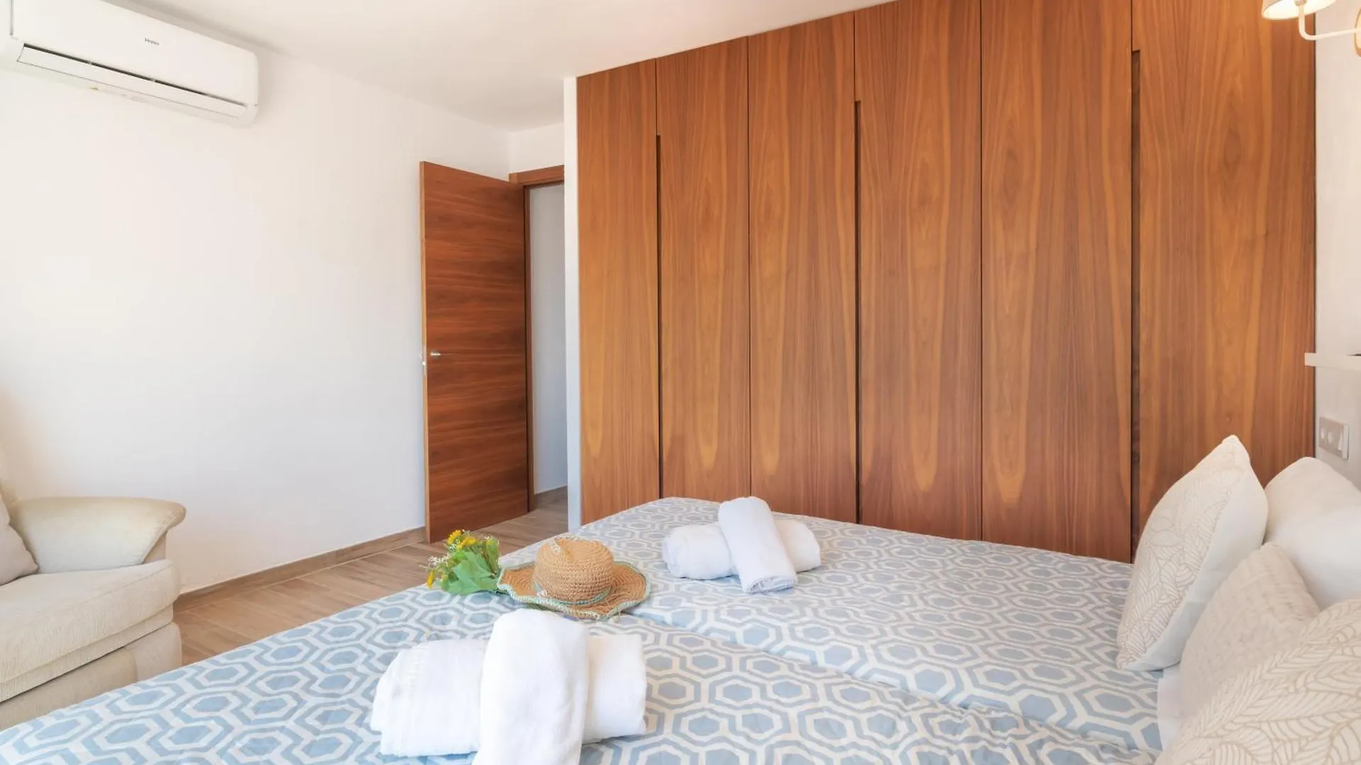Bahia Dorada Beach Casita & Villa Vacation Homes - Happy Rentals Estepona Spain