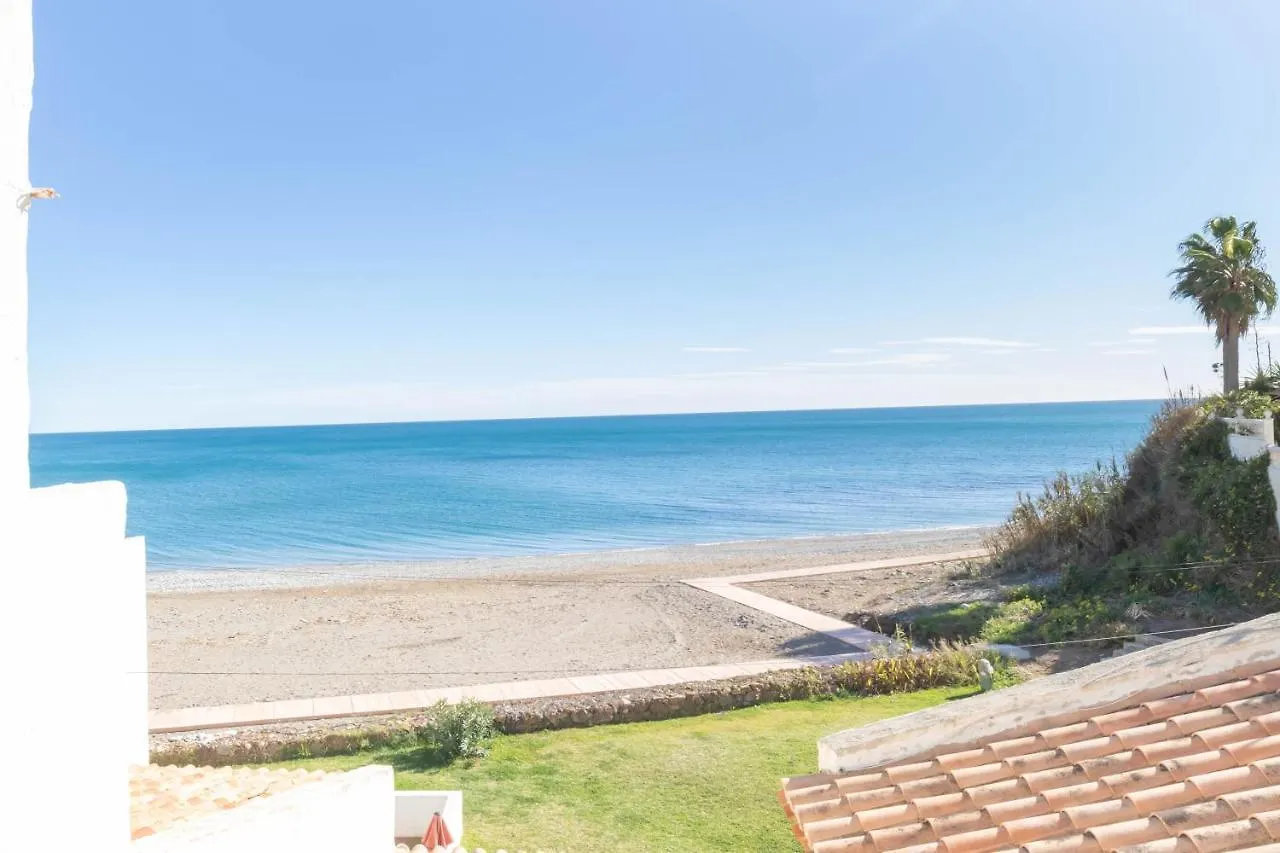 Bahia Dorada Beach Casita & Villa Vacation Homes - Happy Rentals Estepona