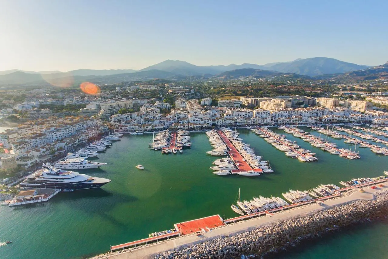 Bahia Dorada Beach Casita & Villa Vacation Homes - Happy Rentals Estepona Spagna